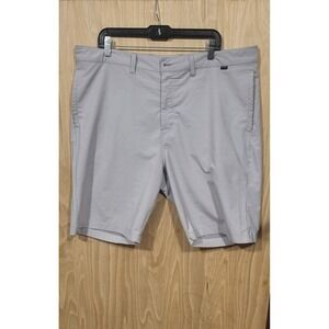 Travis Mathew Shorts Mens 40 Gray Striped Chino‎ Flat Front Plaid Golf Golfing *